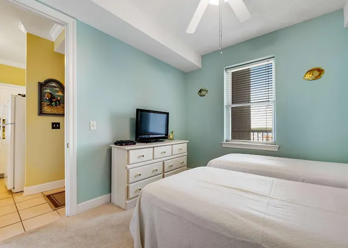 6th-floor With Pool Ac Free Wifi Balcony & Views